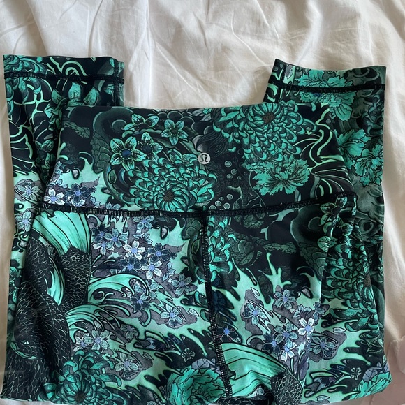 lululemon athletica Pants - Cropped High-rise LuLu Lemon Leggings Size 4